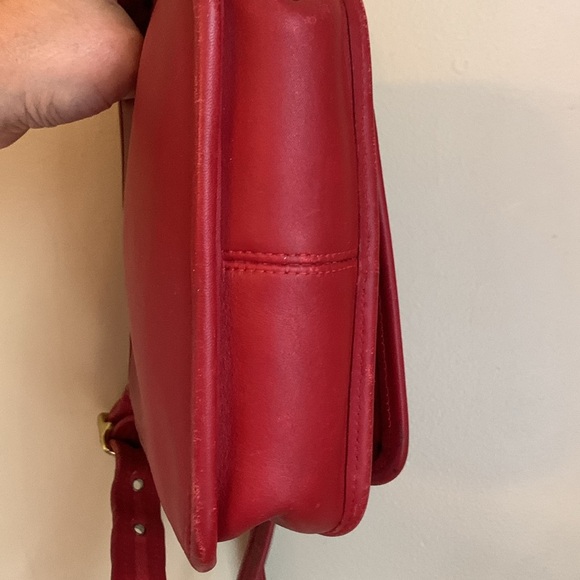 Vintage Red Coach Legacy Flap 9145 Leather Crossbody Handbag united states - Picture 9 of 16